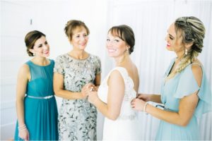 st-augustine-florida-wedding-venues-white-room-bridal-party