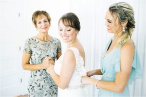 white-room-weddings-st-augustine-florida-details-bridal-party-getting-ready
