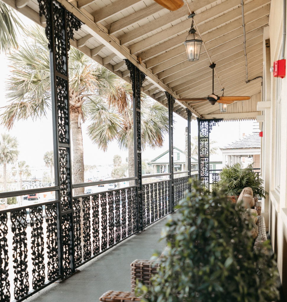 the-white-room-st-augustine-outdoor-balcony