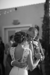 white-room-wedding-st-augustine-florida-dad-daughter-dance